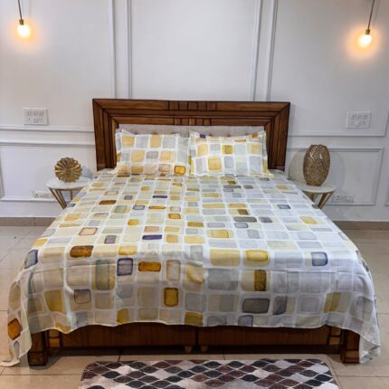 Modern Geometric Print Cotton Bedsheet Set in White, Yellow & Grey