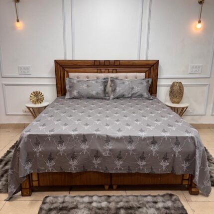 Antique Urn & Lattice Premium Bedsheet Set