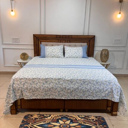 Tranquil Garden: Premium Blue Ditsy Floral Sheet with Matching Shams