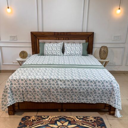 The Garden Path Collection: Elegant Green Bordered Floral Bedding