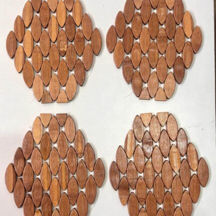 Modern Oval Wooden Table Mat – Layered Leaf Pattern Design