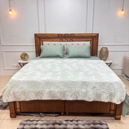 Feather Touch Ivory AC Blanket – Subtle Luxury Redefined 🤍✨